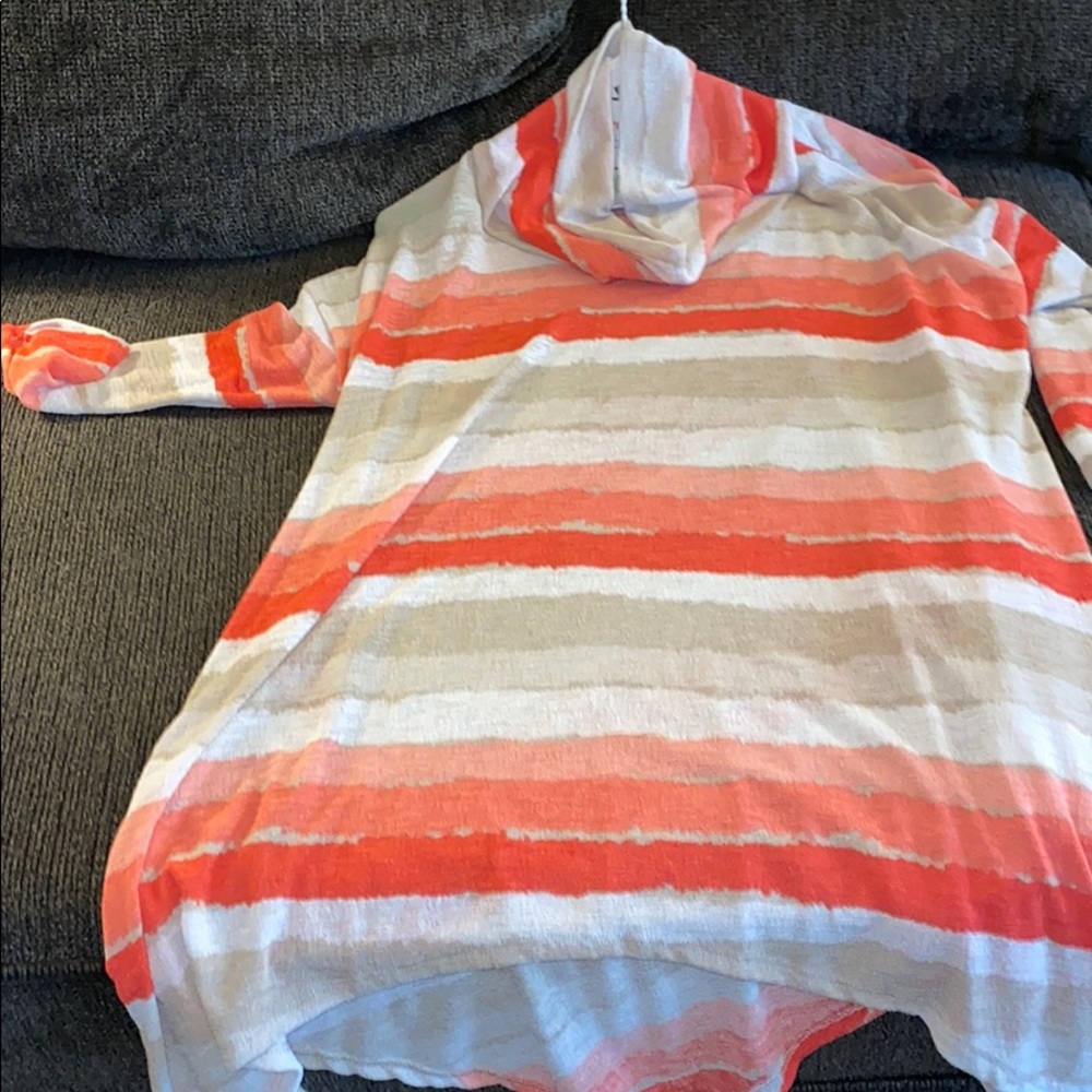 Long sleeve light weight turtleneck